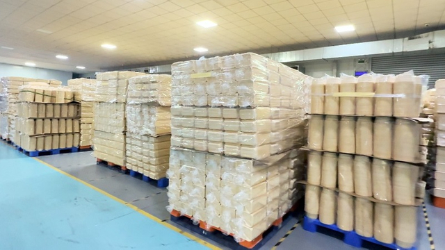 biodegradable-packaging-production-warehouse